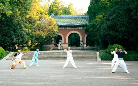 2026年韩国GPU云服务器选购指南：5个关键因素帮你省钱又高效