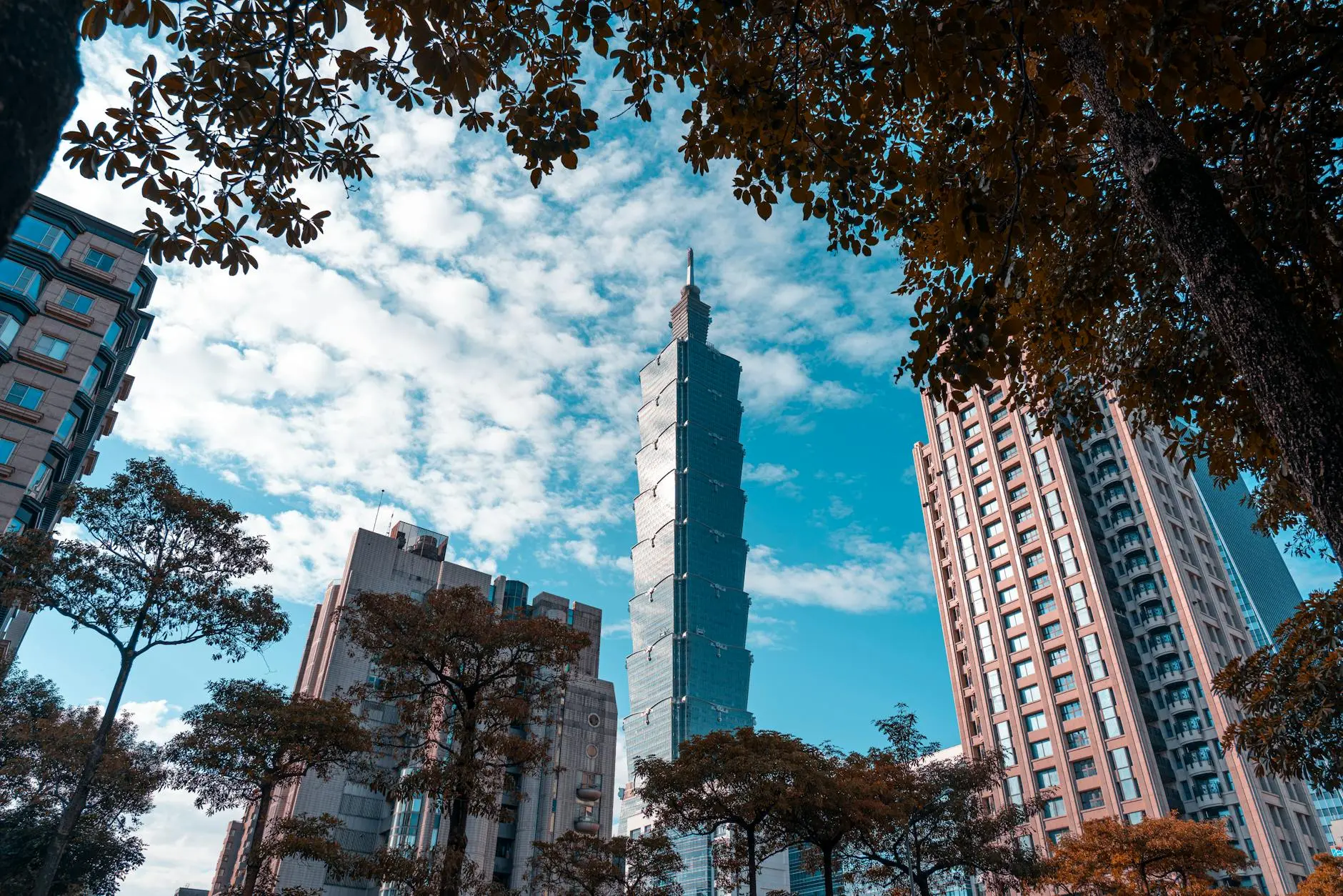 阿里云100m带宽价格是多少?2025最新费用与选购指南