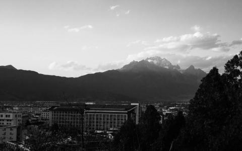 阿里云s4是什么？7个核心优势与选购指南