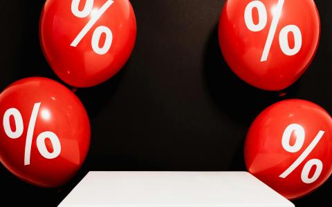 阿里云售前体系全景：能力模型、解决方案打法与成交关键路径