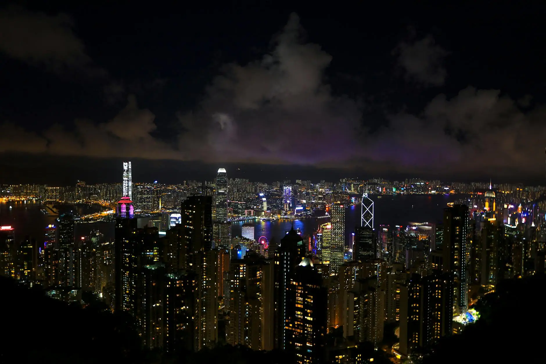 阿里云香港主机的速度到底快不快，值不值得选？