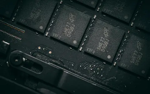 阿里云平均负载过高是服务器性能瓶颈的信号吗？