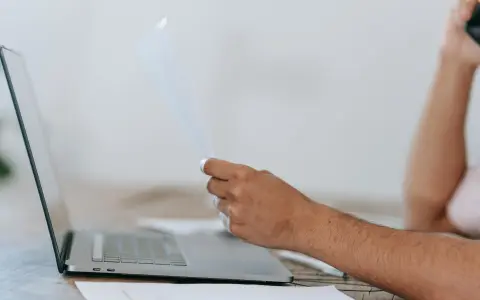 阿里云邮箱里已经发出的邮件怎么撤回？