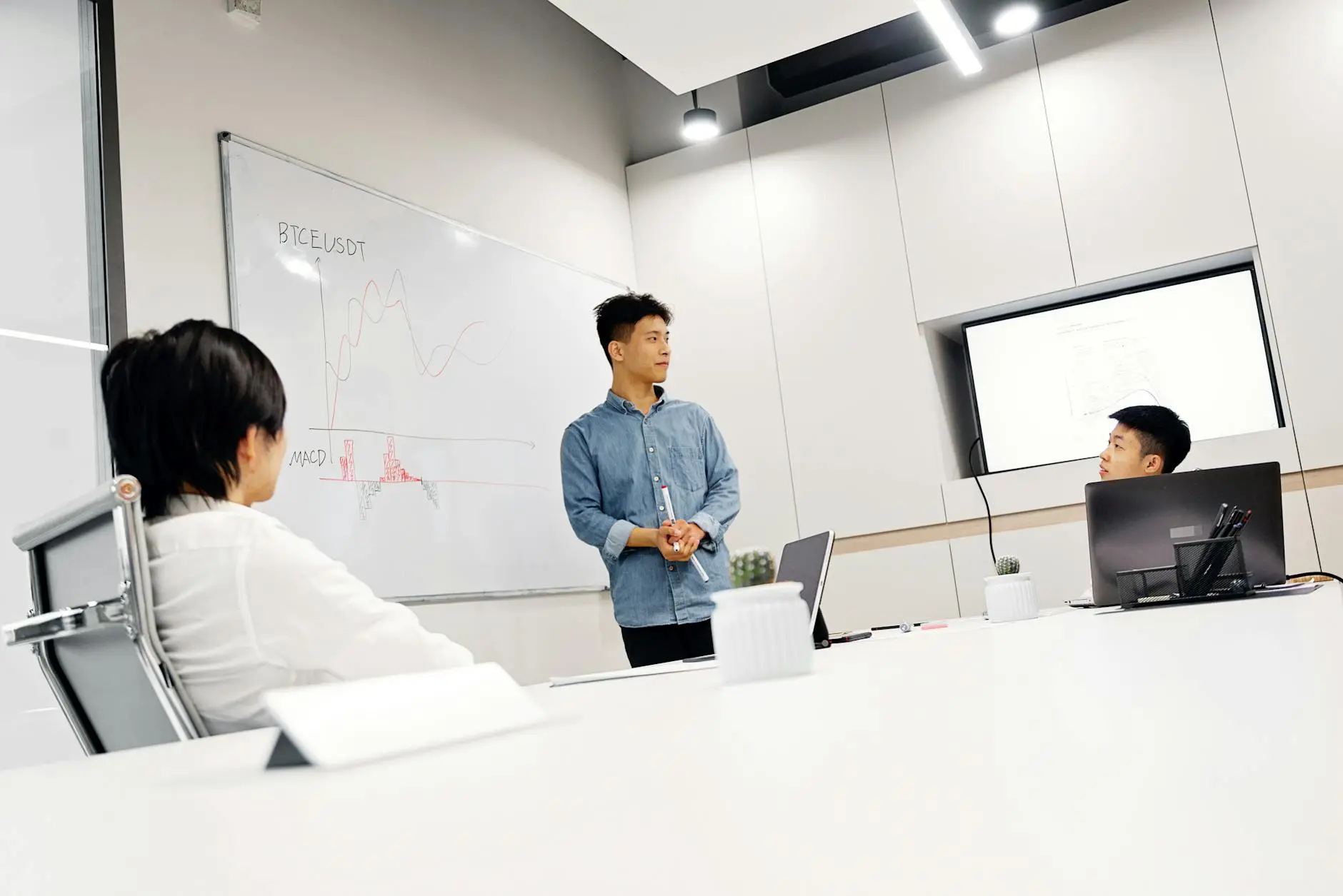 腾讯云主体负责人解析:组织架构与决策权归属