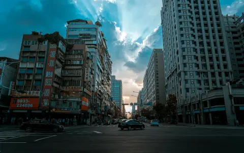 阿里巴巴与阿里云究竟是什么关系，背后藏着哪些商业布局？