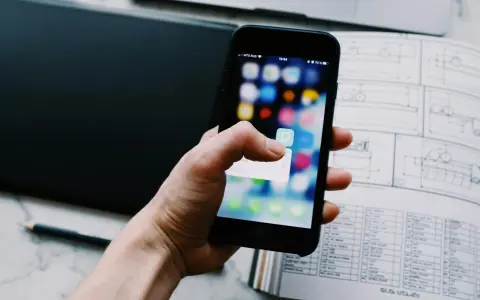 iOS项目中如何集成和使用阿里云SDK？