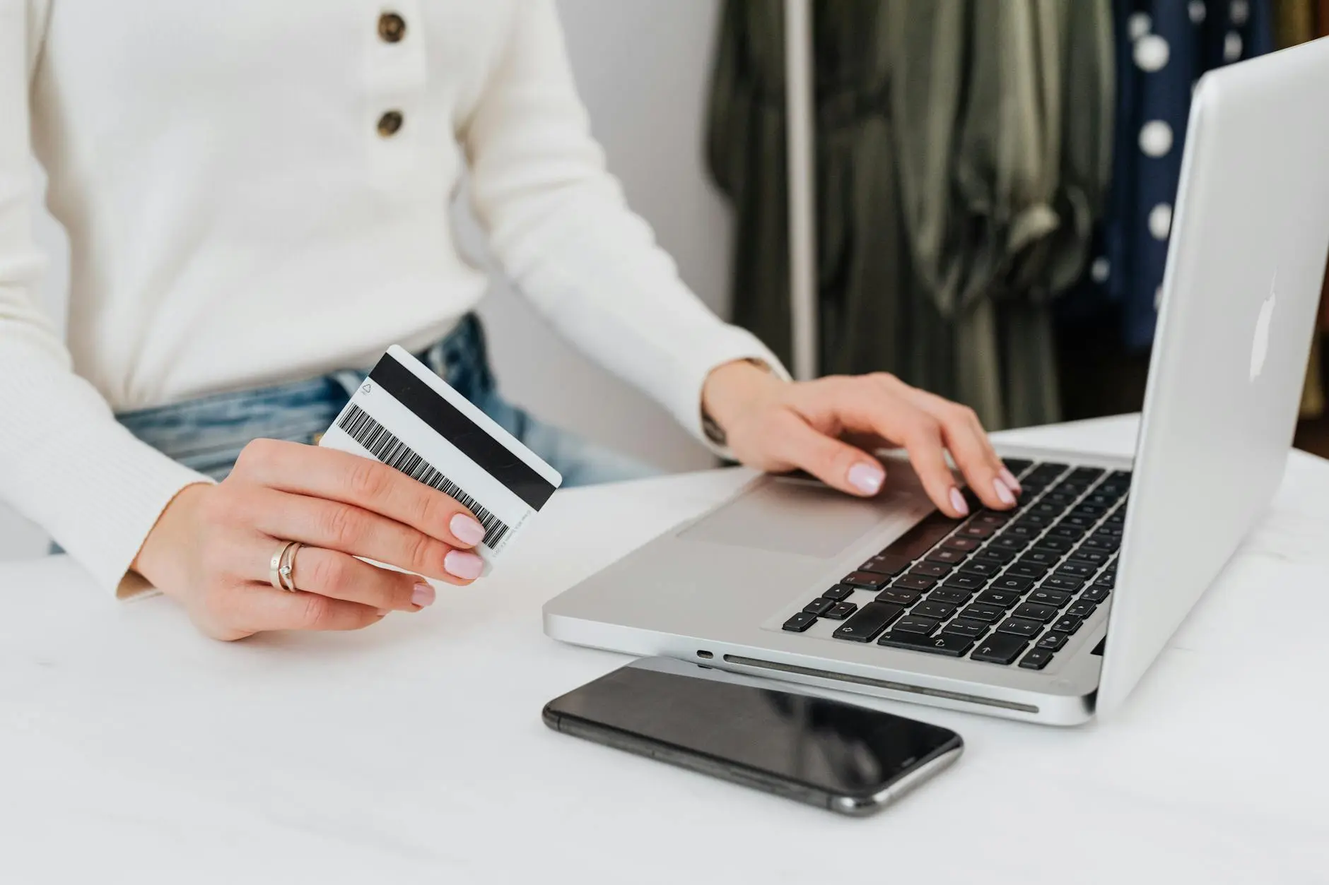 阿里云服务器能用PayPal支付吗?