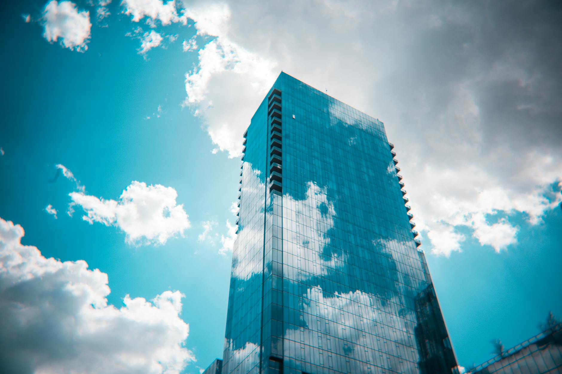 阿里云技术架构全解析：从底层能力到上云实战路径