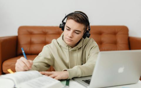 腾讯云学生认证真实体验：薅到超值学生优惠了吗