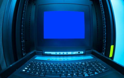 腾讯云主要服务对象解析：行业分布、需求特征与增长逻辑