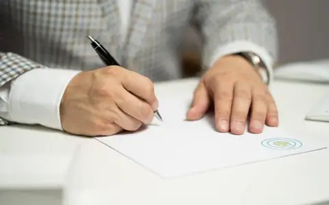 西安腾讯云劳动合同有哪些关键条款必须注意？