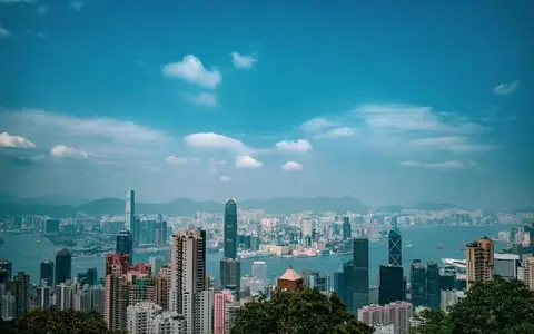 腾讯香港轻量云怎么样？从速度、成本到建站实战全面解析