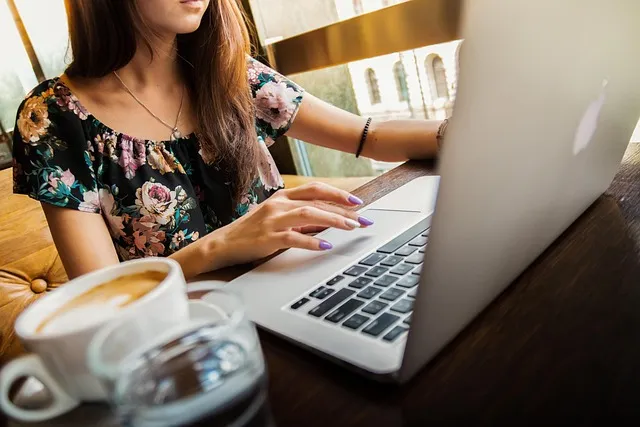 腾讯程序员毛新云年薪怎么判断？4个维度拆解薪酬真相