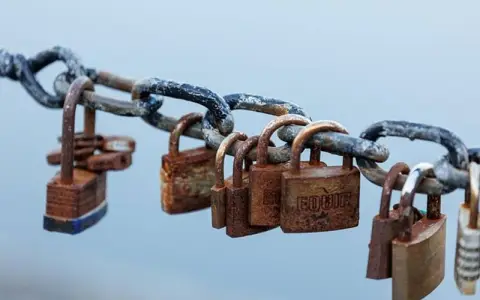 云服务器房间密码到底该怎么设？一文讲透安全与管理