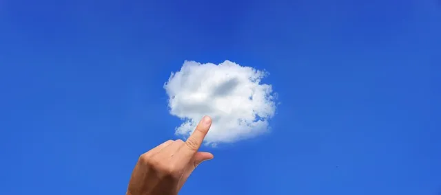 网站服务器哪个云更合适?8个维度帮你选对方案