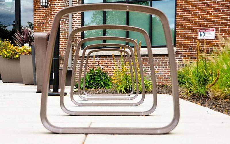 100mb云服务器够用吗？从场景到成本一次讲透