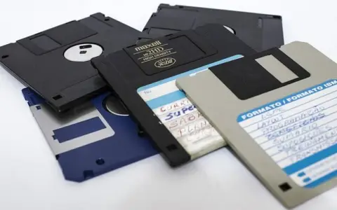 云服务器选择哪种硬盘？一篇讲透性能、成本与场景差异
