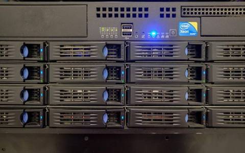 阿里云服务器弹性扩容怎么做，才能真省钱又稳得住