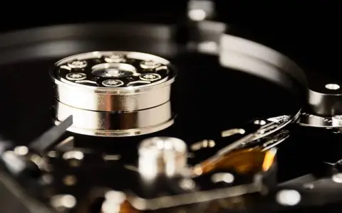 阿里云服务器安装魔兽可行吗？从原理到实操一次讲透